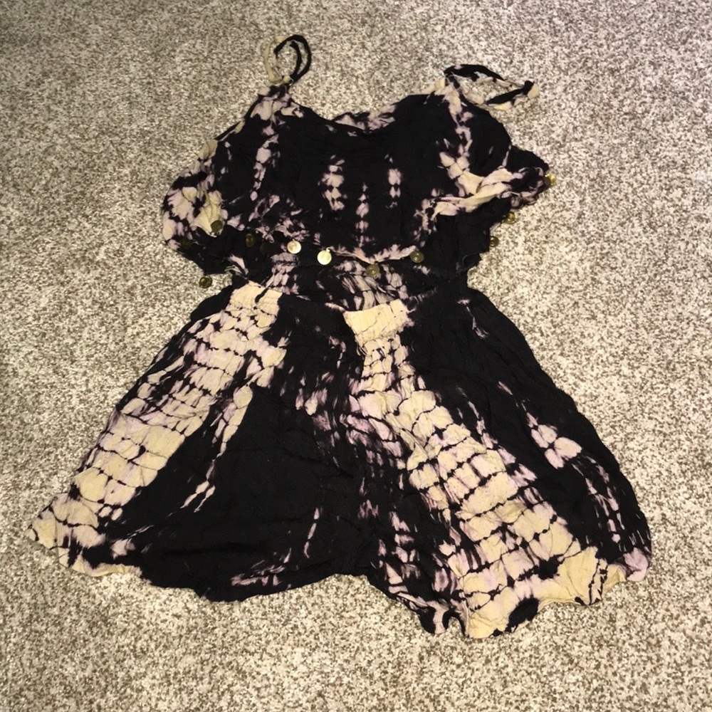 Romper - Picture 2 of 4